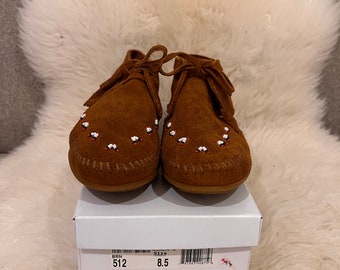 Minnetonka Deerskin Beaded Moccasins in White Color Way - Etsy