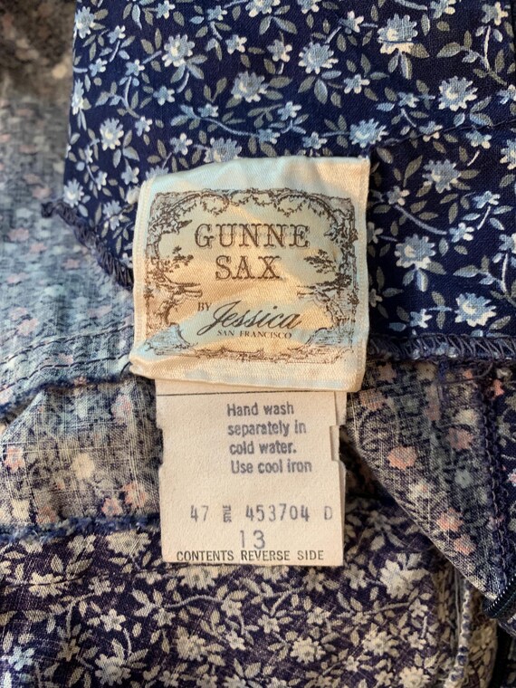 1970s Gunne Sax Navy Floral Prairie Dress SIZE 13! - image 8