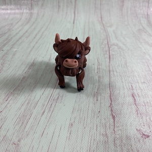 3D gedruckte artikulierende Flexi Highland Kuh - posierbares Tierspielzeug - niedliches flexibles zappeln Geschenk für Kuhliebhaber
