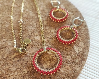 Elegantes Rotes Perlen Set