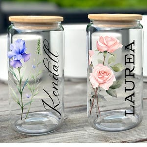 Personalized Birth Flower Coffee Cup, Personalized Iced Coffee Cup, Custom Bridesmaid Proposal Gift Birth Flower Glass Tumbler. Wedding Gift