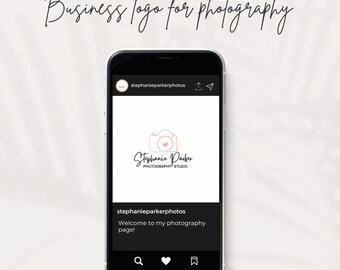 Customizable photography logo template in Canva