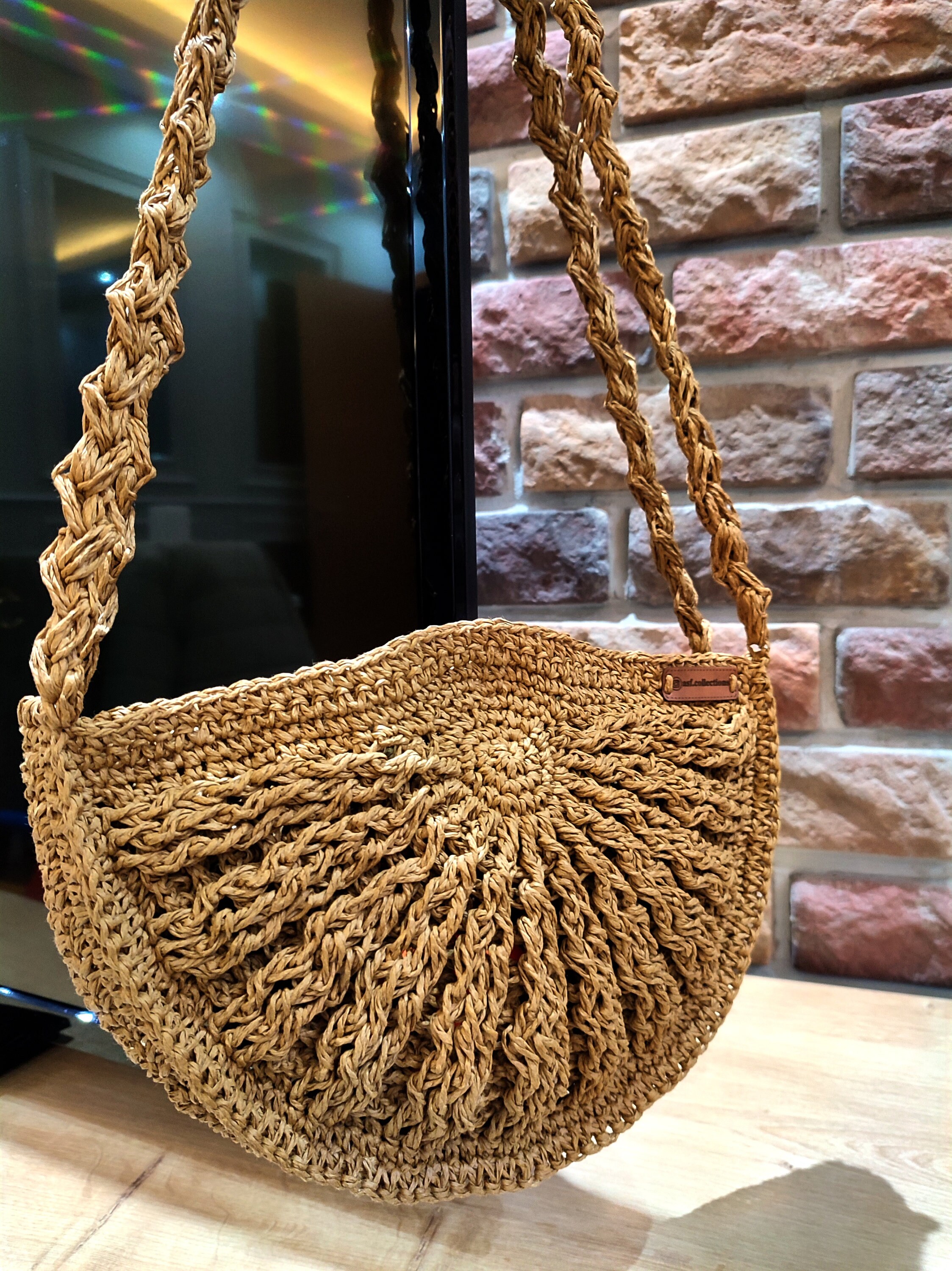 Shell Decor Straw Bag