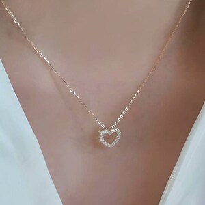 Diamond Heart Necklace, Dainty Necklace, Minimalist Jewelry, Bridesmaid Necklaces, Diamond Heart Pendant, Small Gold Heart Necklace