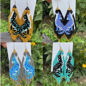 Boucles d&#39;oreilles huichol - Boucles d&#39;oreilles indigènes mexicaines artisanales - Boucles d&#39;oreilles arc-en-ciel uniques