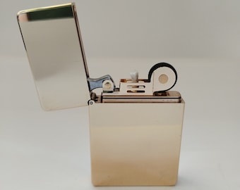 Encendedor Zorro ZL8 de latón pulido: carcasa ultradelgada y bisagra reforzada (con caja de regalo y piedras de encendido).