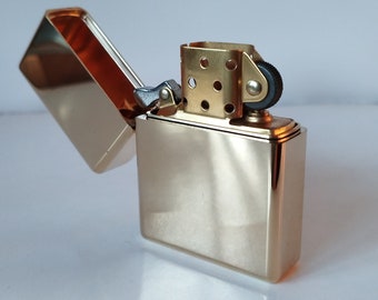 Zorro 912 gepolijste koperen aansteker - 150 g doos en stevig scharnier (met geschenkdoos en vuurstenen)