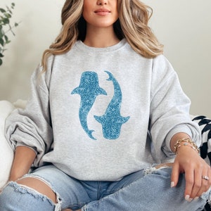 Whale Shark Sweatshirt, Marine Life Sweatshirt, Beach Sweatshirt, Whale Shark Top, Whale Shark Sweater, Beachy Sweatshirt, Unisex Shark Top
