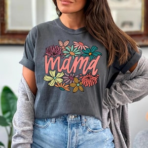 Transferts Mama DTF, prêt à l'emploi, film direct, transfert sur t-shirt, DTF fête des mères, DTF tendance, Checkered Mama, DTF preppy