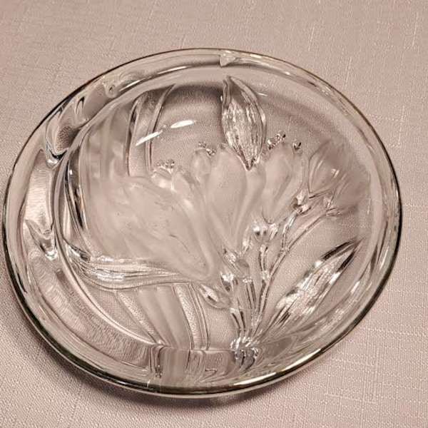 Mikasa Studio Nova Parisian Iris/Orchid Candy Dish with Gold Rim