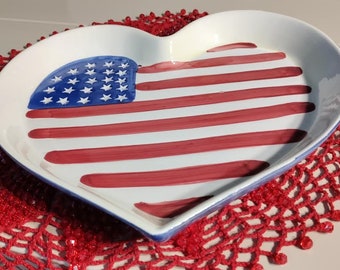 Patriotic Vintage Heart-shaped American Flag Dish