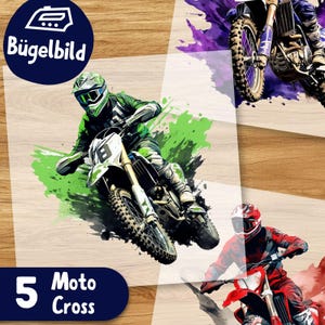 Könnte beinhalten: Fünf Bügelbilder mit Motocross-Fahrern in Aktion. Die Aufkleber sind auf weißem Hintergrund mit grünen, violetten und roten Aquarellspritzer gedruckt. Der Text "Moto Cross" ist unter den Aufklebern gedruckt.