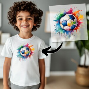 fußball bügelbild
wasserfarbe ball
cooler fußball
sport tshirt bild
jungs bügelmotiv
ball mit farbsplash
schultüte sport
kindershirt ball
aquarell fußball
sportlicher look
tshirt aufbügler
torwart grafik
wm fußball