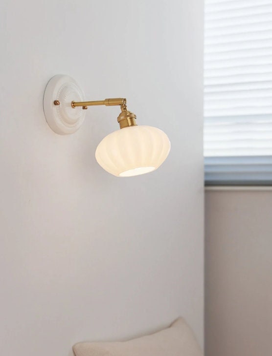 Scandinavian Ceramic Sconce – Handmade White Wall Light, Textured Glaze & Braided Pull Cord, Artisan Flower Wall Lamp