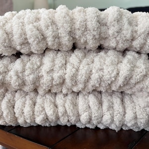 Cozy Chunky Knit Blanket