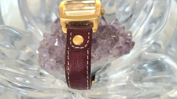 Ecclissi Vintage Gold Tone Watch: Red Dial, White Leather 
