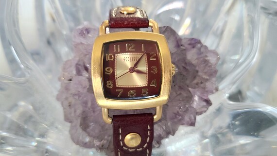 Ecclissi Vintage Gold Tone Watch: Red Dial, White Leather 