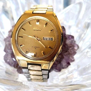 Vintage SEIKO Automatic Watch. 17 Jewels Stainless Steel JAPAN