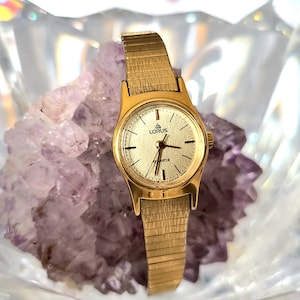 Vintage LORUS Quartz Gold Tone Women&#39;s Wristwatch