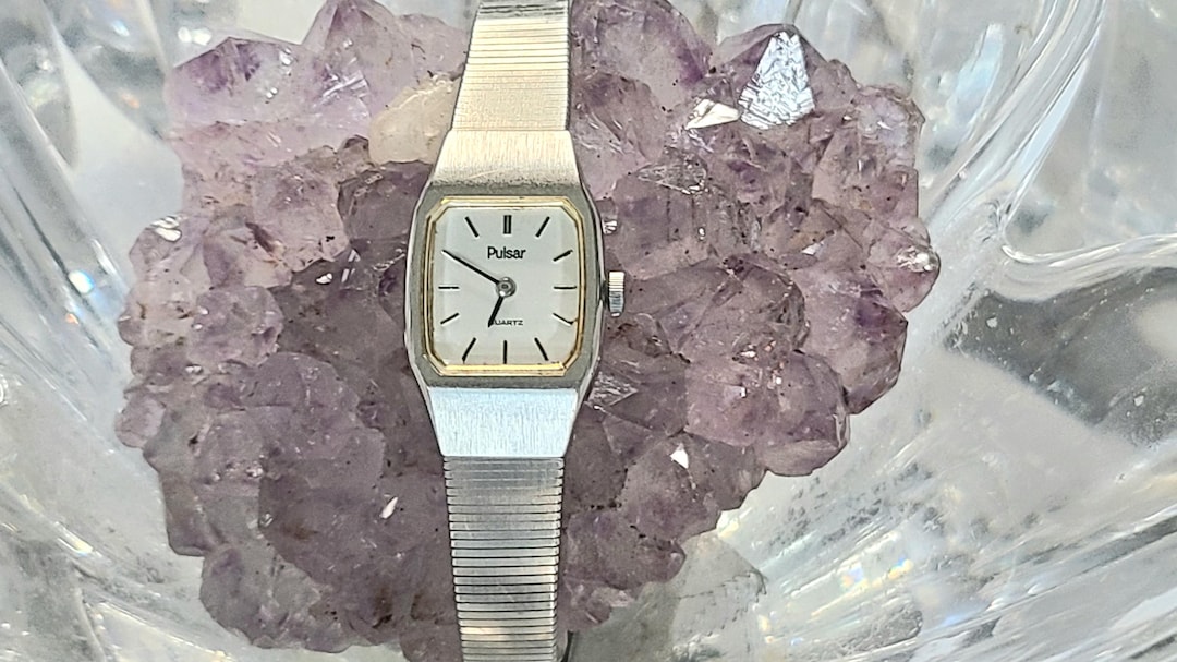 Vintage Pulsar Quartz Ladies Silver-tone Y580-5389 Wristwatch - Etsy