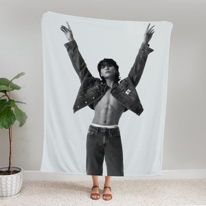 Custom Abs Jungkook Photo Blanket, Personalized Gift for K-Pop Fans Army fans, Personalized photo and name blanket, comes in 30 colors
