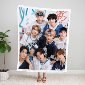 Stray Kids ラグマット RAG MAT /『Stray Kids JAPAN SEASON'S GREETINGS 2024 