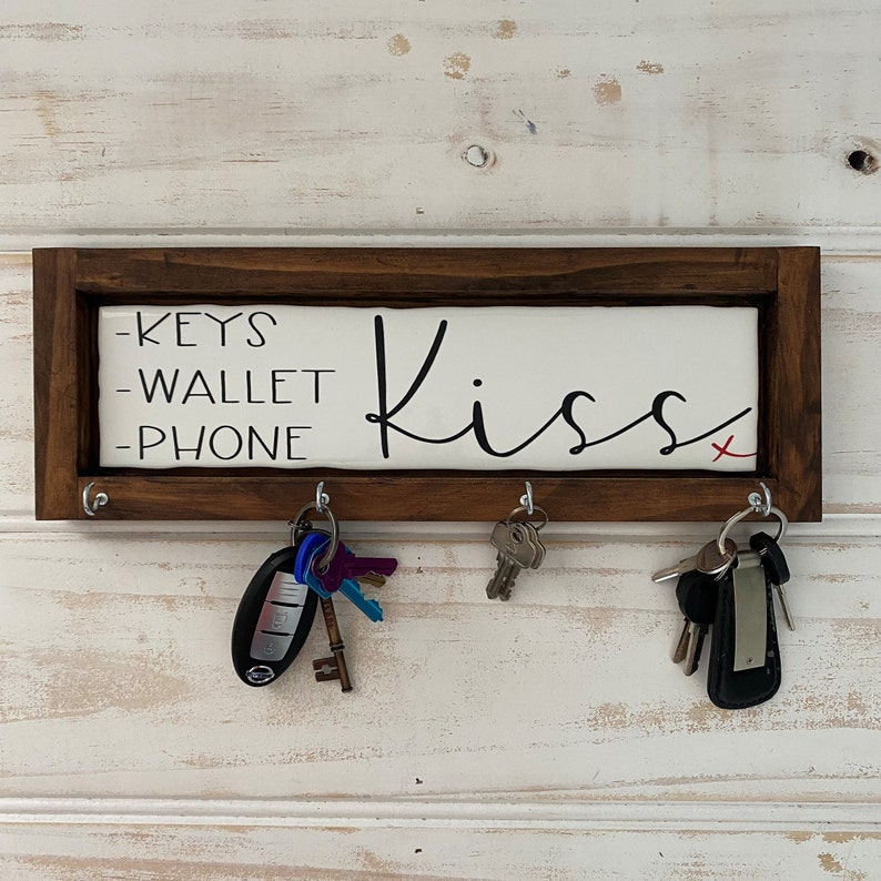 Keys Wallet Phone Kiss SVG Home SVG Kiss SVG Design File