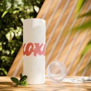 XOXO Skinny Tumbler mit Strohhalm