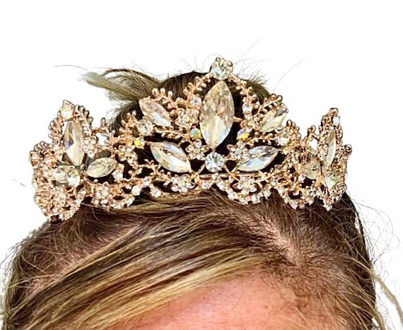 VINTAGE BRIDAL CRYSTAL TIARA Vintage Crystal Tiara, Classic Wedding Headpiece, Wedding  main image 2