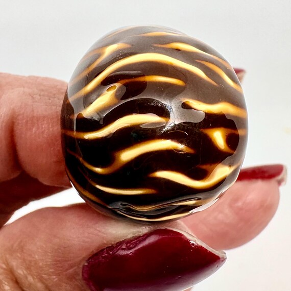 Tortoiseshell Resin Statement Ring, Gold Tone Boh… - image 3