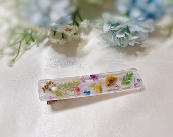 Handmade Dried Flowers Hair Clip: Unique Floral Barrette