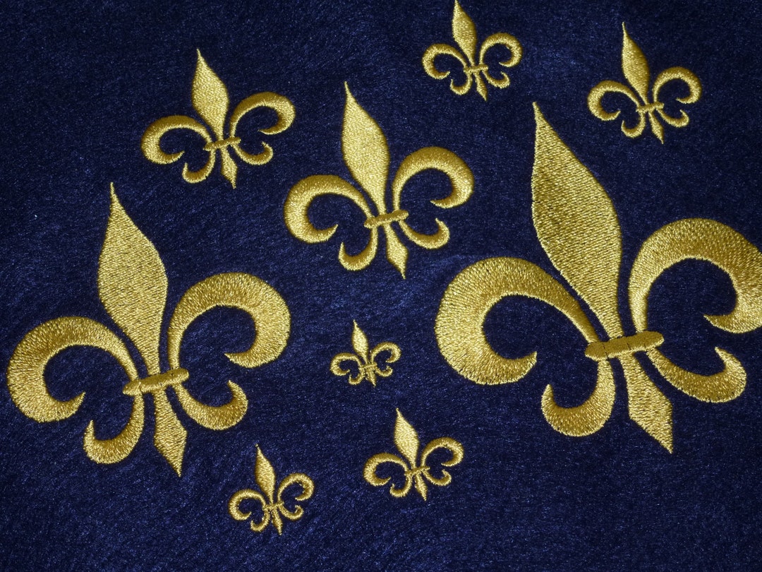 Motif Fleur De Lys Intemporel T-Shirt