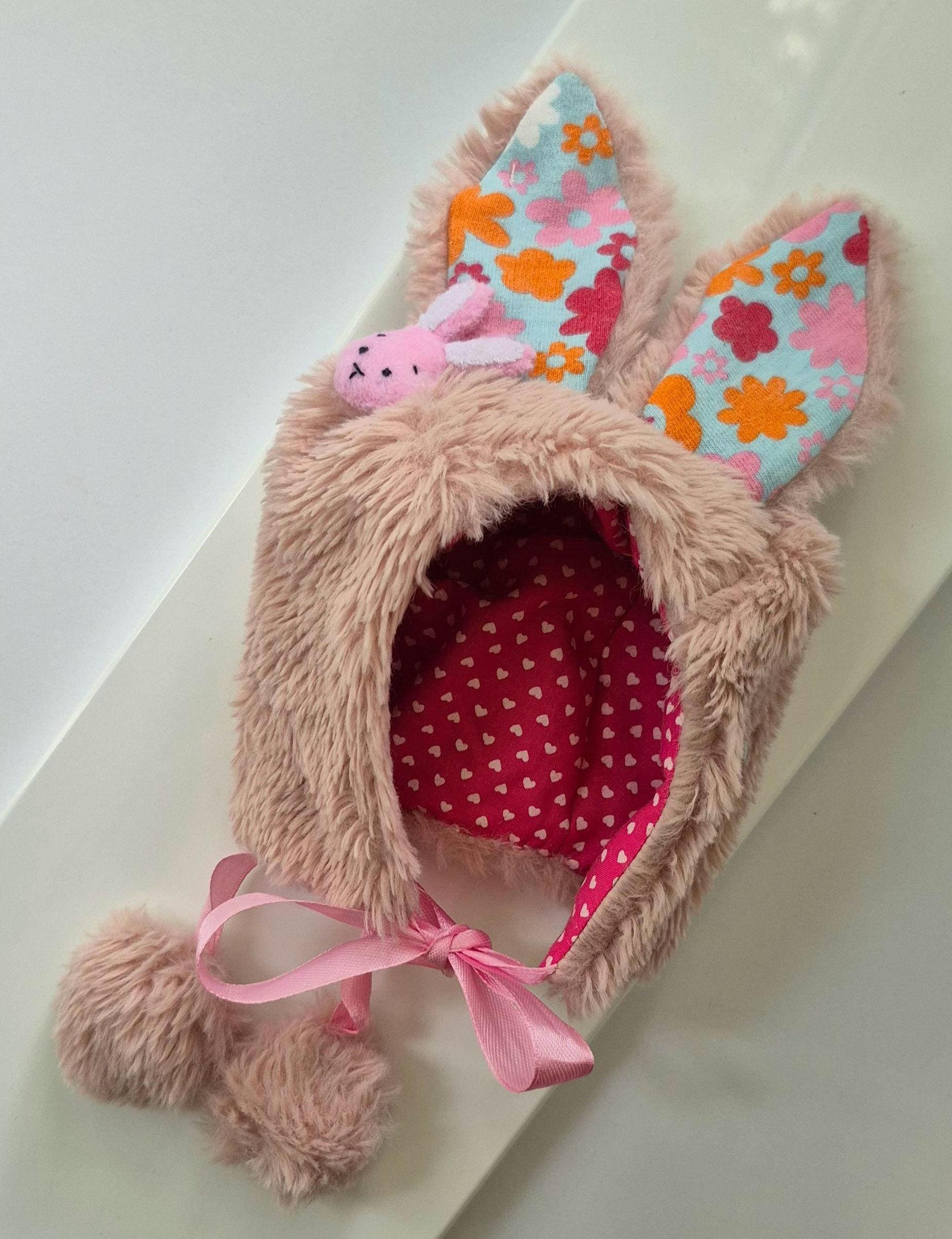 ブライスドール用帽子 - 花柄とポンポンが付いたふわふわのうさぎ耳