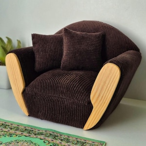Miniature Armchair 1:6 Scale – Fits Blythe, Barbie, and Similar Dolls – Handmade Doll Furniture