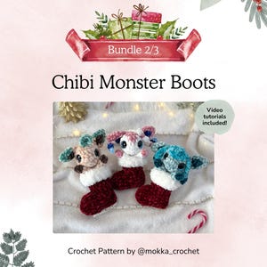 Puede incluir: Tres botas Chibi Monster hechas a mano con temática navideña. Cada bota presenta una combinación de colores diferente: beige, rosa y azul. Las botas están sobre una superficie blanca con un bastón de caramelo y el texto "Bundle 2/3".