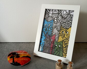 Acrylbild auf Aquarellpapier mit weißen Rahmen Katzenfamilie trifft Zentangle