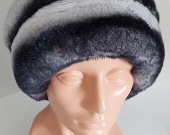 Natural Sapphire Mink Fur Hat With Leather Inserts and Fox  display picture 1