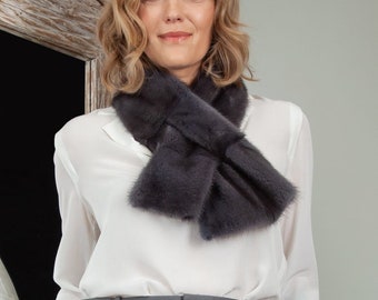 Keyhole White  Mink Fur Scarf