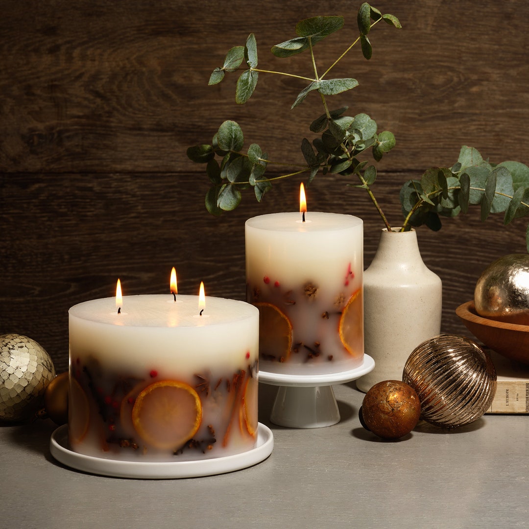 Luxury Handmade Winter Botanical Christmas Candle Orange Cinnamon