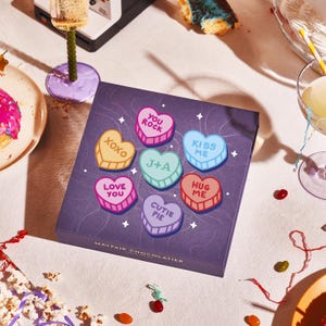 Cuori d&#39;amore &quot;Be Mine&quot; di San Valentino - Tartufi di cioccolato fatti a mano personalizzati - Confezione regalo di lusso