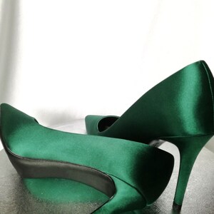 emerald green satin shoes