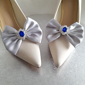 Silver Grey Satin Bow Clips,Pearl Brooch,Bridal Brooch for Shoes Heels Pumps, Handmade Wedding Accessory