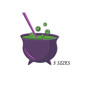 Puede incluir: Caldero morado con líquido verde burbujeante y un palo de remover morado. El caldero tiene tres patas y está lleno de líquido verde. Hay tres burbujas verdes que suben del líquido. El texto "3 SIZES" está debajo del caldero.