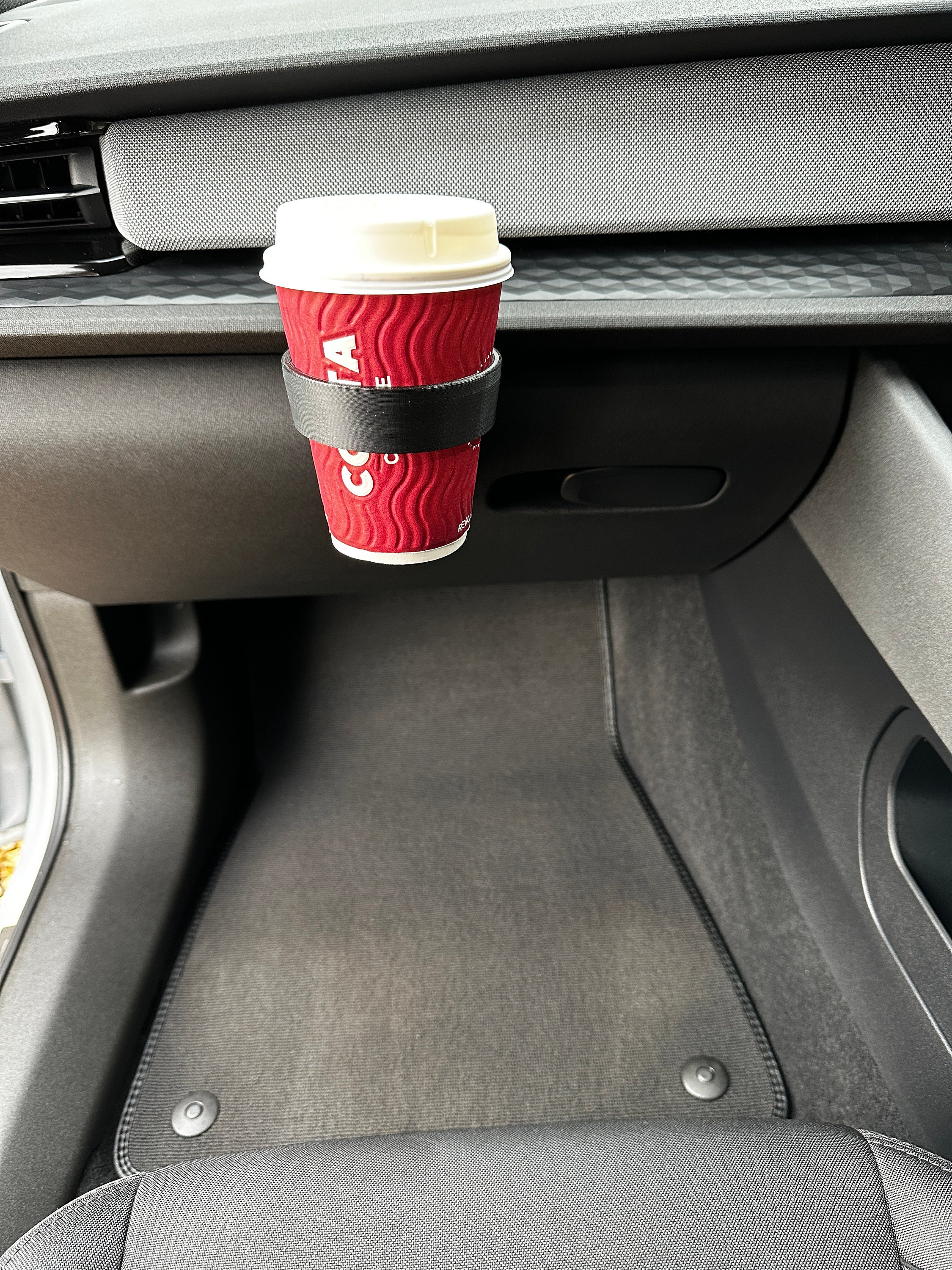 Drinks Cup Holder for Disposable Coffee Cups Fits Polestar 2 Shopping
