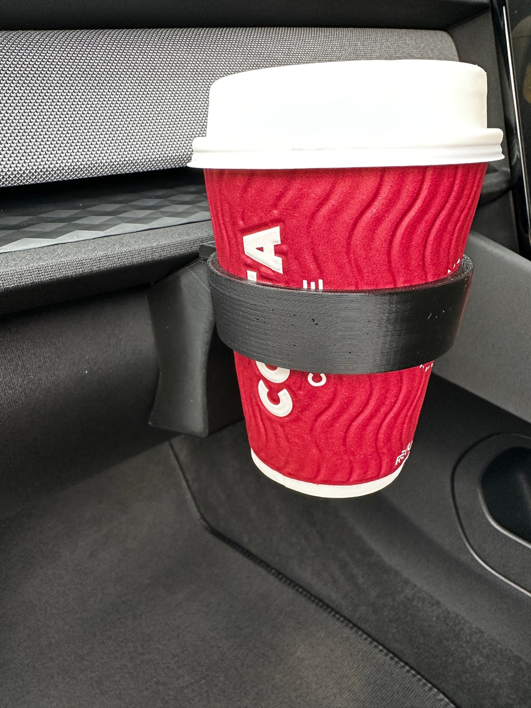 Drinks Cup Holder for Disposable Coffee Cups Fits Polestar 2 Shopping