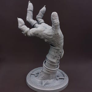 Clutch of the Seer - Headphone Stand | Black Forge Games | Life Size Props
