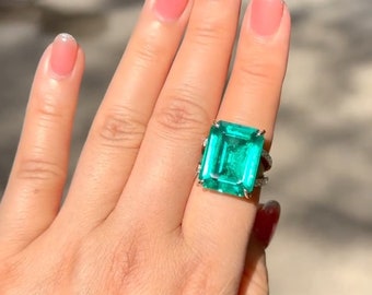 Emerald Sterling Silver Ring: Vintage Style, May Birthstone