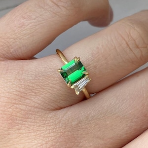 Dainty Green Tourmaline Ring 925 Sterling Silver Ring Green Gemstone Ring Mint Green Tourmaline Ring Vintage Tourmaline Wedding Silver Ring