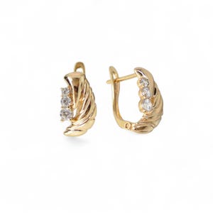 Gold plated earrings, Minimalist earrings, 18K Gold Plated Earrings Featuring Sparkling CZ – Ideal Present for Celebrating Love, gift idea