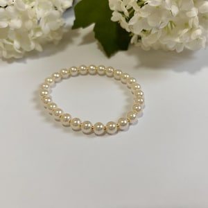 Pearl Bead Bracelet, Bridesmaid Gift, Bridal Jewellery, Stretch Bracelet, Simple Pearl Accessories, Gemstone jewellery, June Birthday gift
